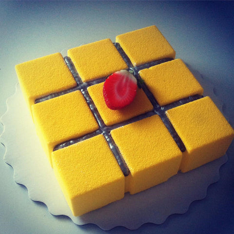 Cubic Lattice Shaped Cake Mold